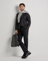 Suit in black wool