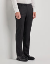 Suit in black wool